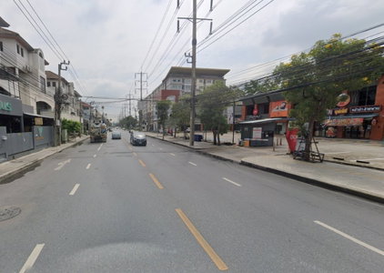 ศรีวรา ทาวน์อินทาวน์
