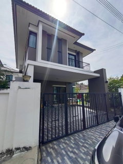 ขายบ้านแฝดหมู่บ้านกรีนเนอร์รี่ ทิวา ปิ่นเกล้า-สาย5สิ่งแวดล้อมดี เดินทางสะดวก อยู่ใกล้ตลาดน้ำดอนหวาย ใกล้ถนนเส้นบรมราชชนนีเพียง 1 กม