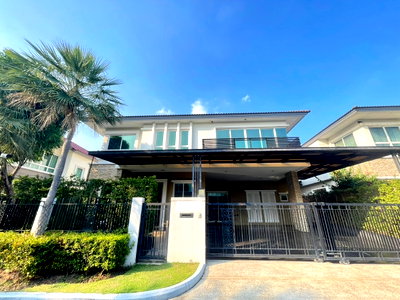 บ้านเดี่ยว รร.เตรียมอุดมศึกษาน้อมเกล้า  : ขายบ้านเดี่ยว 2 ชั้น โครงการแกรนด์บางกอกบูเลอวาร์ด พระราม 9 -ศรีนครินทร์(Grand Bangkok Boulevard Rama 9-Srinagarindra)