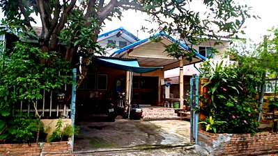 บ้านเดี่ยว กรุงเทพมหานคร : ขายที่ดินบ้านเดี่ยวอ่อนนุช 17 ที่ดินสุขุมวิท 77 พัฒนาการ 20 57 ตร.ว ทำเลดี ใกล้ตลาด แม็คโคร ออกได้หลายทาง ไปทองหล่อ  พระราม 9 ศรีนครินทร์ 087-9074045