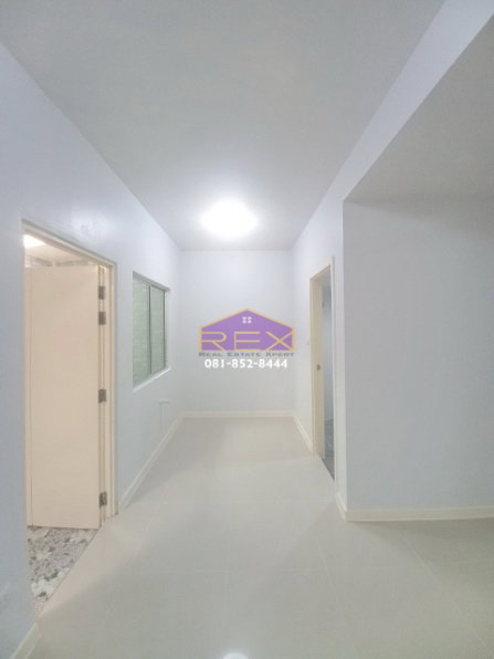 รูป ขายทาวน์เฮ้าส์บ้านพฤกษา82 รีโนเวทใหม่ ติดถนนเมน 16 เมตร - รูปที่ 6/12