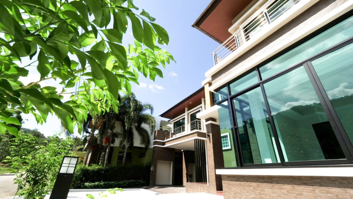รูป ขายด่วน บ้านเดี่ยว 2 ชั้น หลังใหญ่ บนเขาหาดใหญ่-นํ้าน้อย ทันสมัย พร้อมเข้าอยู่ 5 ห้องนอน ขายเพียง 13.9 ล้านบาท - รูปที่ 17/18