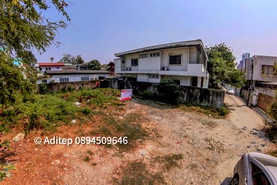 Land for sale Ladprao 48, Chokchai 4, Ladprao 71 : Land for sale, Ratchada 32, Soi 7-1, size 101 sq m., good location, only 750 m. from Ratchada Road, near 2 MRT lines, suitable for building a house.
