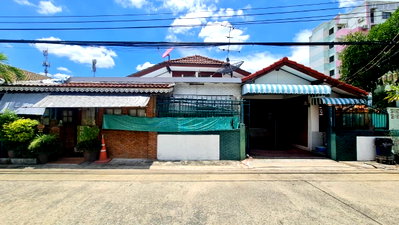 บ้านเดี่ยว ถนนประชาราษฎร์บำเพ็ญ : ขายด่วนบ้านเดี่ยว กลางซอยรัชดานิเวศน์ แยก7 ใกล้สี่แยกเหม่งจ๋าย 58 ตร.ว.