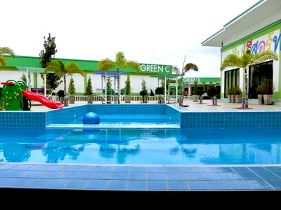 Apartment building for sale Thap Ma Rayong : Selling a 4-rai hotel resort business with ongoing operations in Mueang Rayong District, Rayong Province.