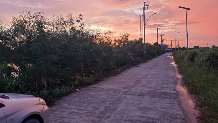 รูป ที่ดินบางบ่อใกล้วัดป่าสุขใจ เนื้อที่4-2-50ไร่ - รูปที่ 3/7