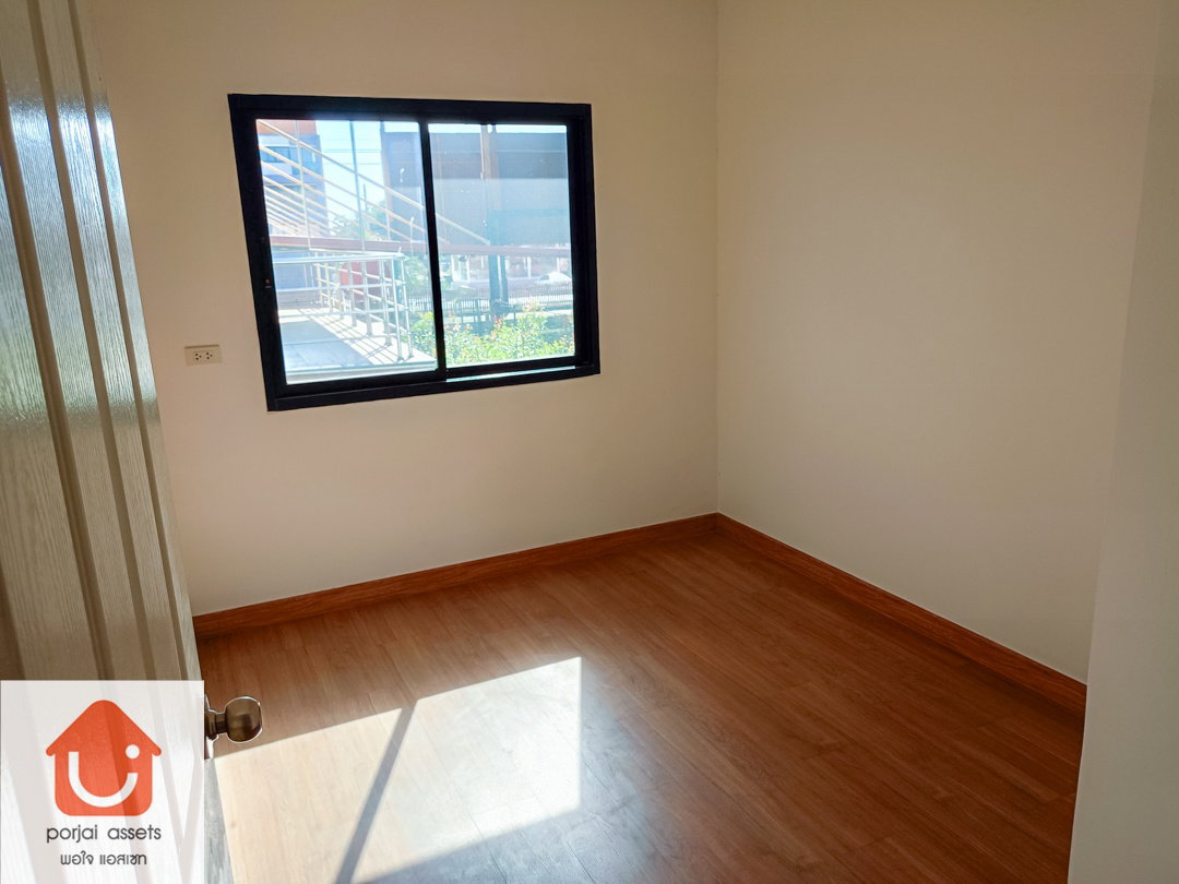 picture 3BR Townhouse for sale, Baan Lapawan 23 - 25/27