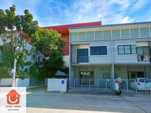 ✨ขายบ้านทาวน์โฮม 🏡 บ้านลภาวัน 23 ทาวน์โฮม 2 ชั้น หลังมุม แบบ 3 ห้องนอน🛏️ ขนาด 25.8 ตร.วา 📍ทำเลติดถนนใหญ่ 345-ราชพฤกษ์