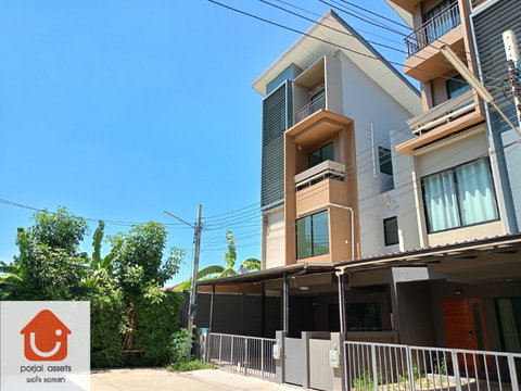3.5-Storey Townhome for sale, Haus Clover Chaengwattana-Ratchaphruek