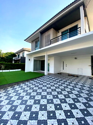 เช่าบ้านเดี่ยว มาร์เก็ต วิลเลจ สุวรรณภูมิ : ให้เช่าบ้านเดี่ยว สีวลีบางนา บ้านเดี่ยว 2 ชั้น 