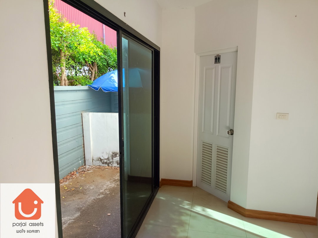 picture 3BR Townhouse for sale, Baan Lapawan 23 - 8/27
