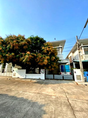 ขายบ้านเดี่ยว : บ้านเดี่ยวมือสอง โครงการ มบ.​เมโทร ปาร์ค ทุ่งสุขลา ศรีราชา ชลบุรี 