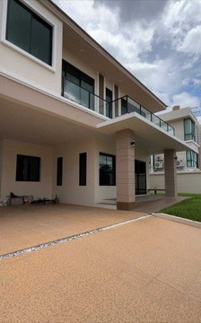 LTH11870 - House FOR RENT in Lat Phrao 101 Size 398 sqm. 104 sqw. 4 beds 4 baths Near MRT Lat Phrao Station ONLY 180K/Month