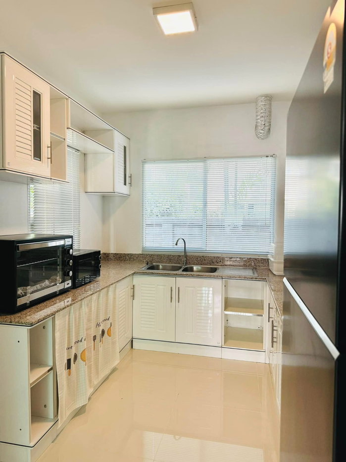 picture house for rent, corner plot, has a lawn, fully furnished, San Kamphaeng zone. (RW006016) - 10/30