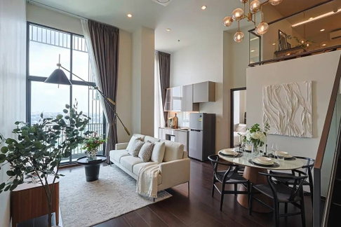 For SALE Condo Near BTS Ekkamai BTS Thong Lo ARL Ramkamhaeng 2Bed 1Bath 67sqm 40Fl Brand new Decorated Fully Furnished