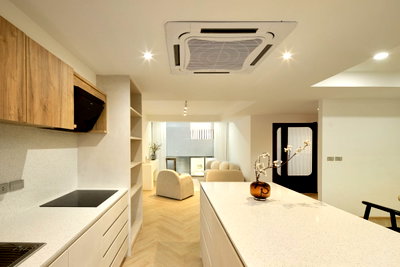 เช่าโฮมออฟฟิศ สวนรถไฟ : LTH11878 - Home Office For Rent in Soi Ratchadaphisek 42 Size 550 sqm. 63 sqw. 2 beds 3 baths Near BTS Ratchayothin Station ONLY 170K/Month