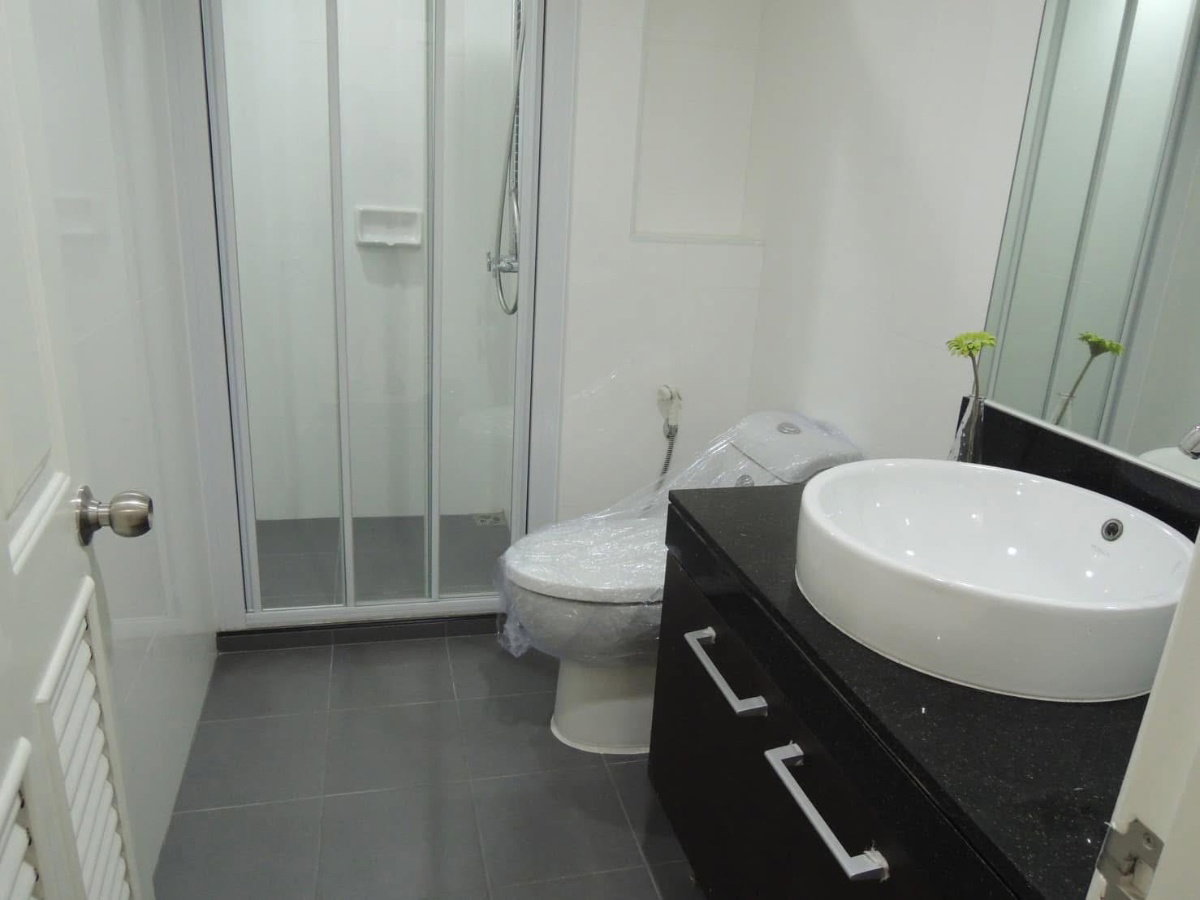 picture #S2758 For Rent Cassia Condominium - 9/10