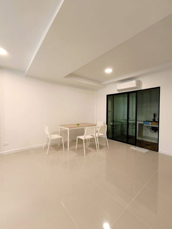 picture #S2777 For Rent Q Prime Sukhumvit 77 - 10/12