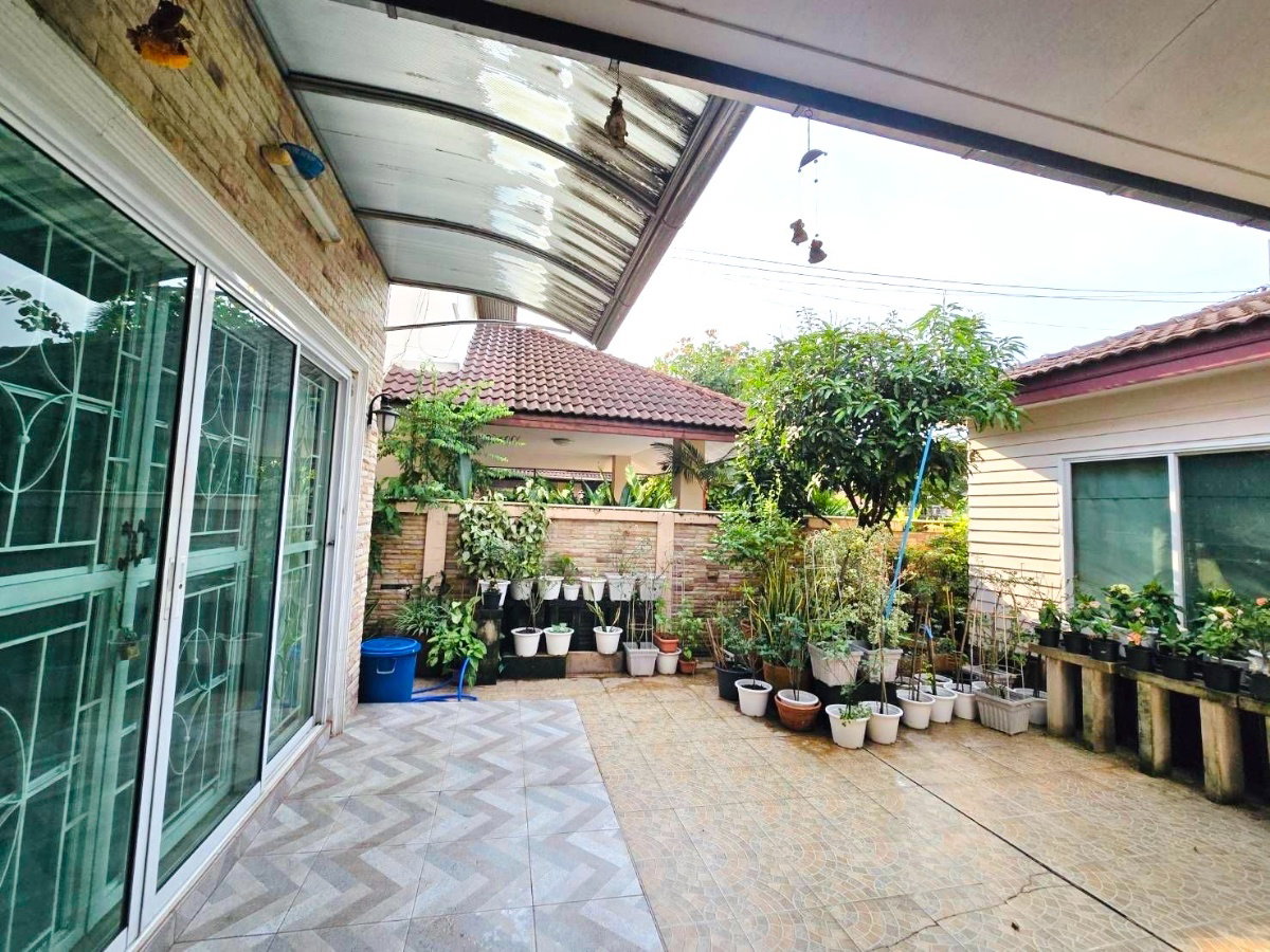 รูป ขายบ้านด่วน!!!  4 ห้องนอน 5 ห้องน้ำ 2 ห้องครัว ห้องรับแขก หน้าบ้านทิศเหนือ - รูปที่ 7/11