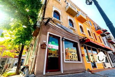 Home office for sale Big C Foodplace Sukhaphiban 5 : 3-Storey Home office for sale, Venice Di Iris Watcharapon