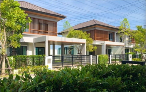 ขายบ้านโครงการ อารียา โคโม่ พรีโม่ บางนา 4 ห้องนอน เคยถ่ายลงนิตยสารแต่งบ้าน เพียง 5 นาทีถึง mega bangna (SW002208)