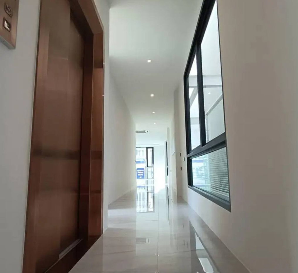 picture Townhome for rent, Scenery Phattanakarn-Thonglor, with elevator, 3beds - 13/24