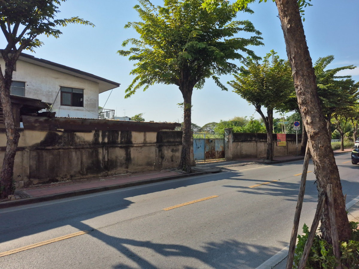 รูป ให้เช่าที่ดินซอยเพชรเกษม 63 (ซอยวัดม่วง) - รูปที่ 2/7