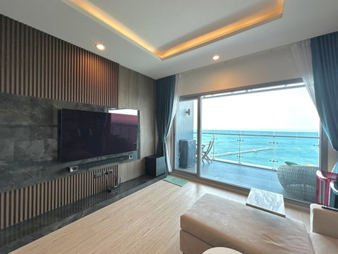  The Symphony condo บางแสน 3 ห้องนอน วิวทะเล ชั้น 30 + | ราคาเช่า 55,000 บาท/เดือน 