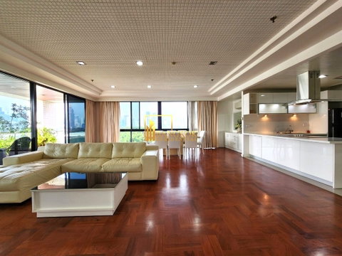 Polo Park - Beautiful 3 Bedroom Condo For Rent in Ratchadamri - BR5667CD