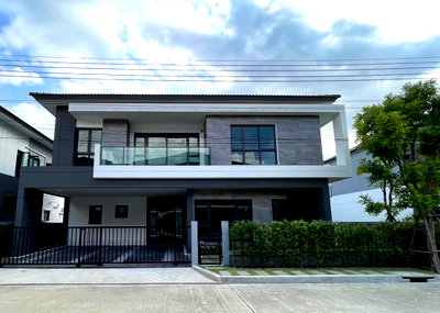 Houses for rent Samut Prakarn : House for rent THE CITY Bangna, ready to move in. If interested, contact Line @goodmanpro or call 0999029192.