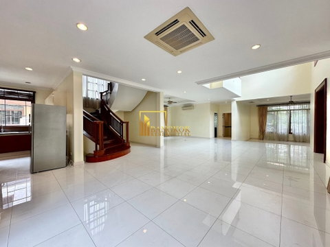 Narasiri Pattanakarn - Spacious 5 Bedroom House For Rent - BR8438SH