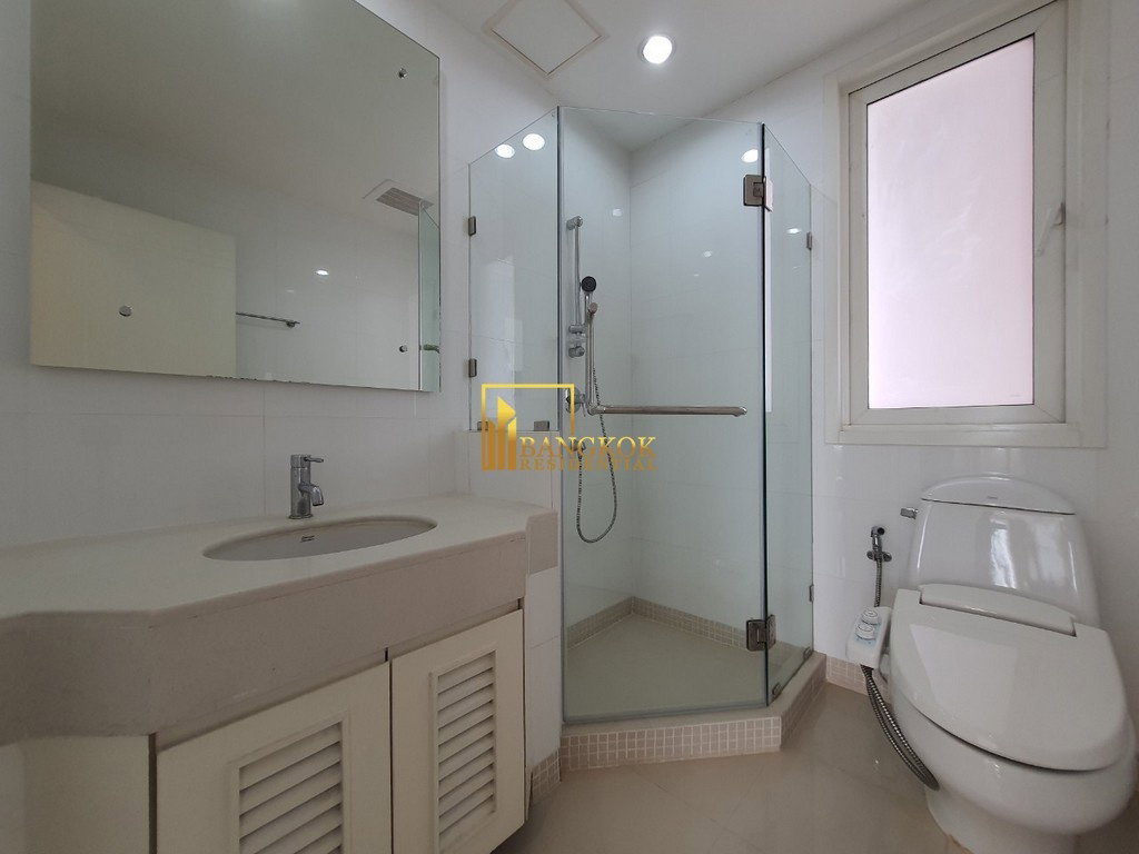 picture Baan Siri 24 - 2 Bedroom Condo in Sukhumvit 24 - BR3213CD - 17/33