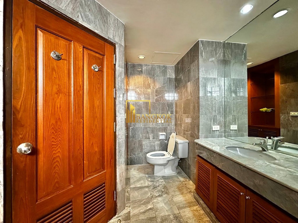 รูป Prestigious 3 Bedroom Apartment For Rent in Phrom Phong - BR20717AP - รูปที่ 27/56