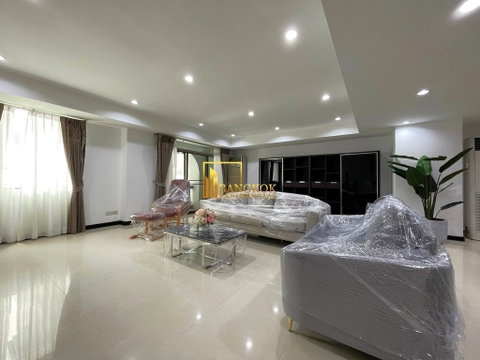 Royal Castle - Spacious 3 Bedroom Condo For Rent in Phrom Phong Area - BR14636CD