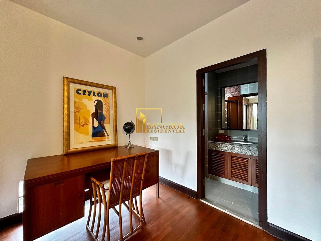 รูป Prestigious 3 Bedroom Apartment For Rent in Phrom Phong - BR20717AP - รูปที่ 33/56