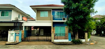 เช่าบ้านแฝด นนทบุรี : ให้เช่า บ้านแฝด หลังมุม  หมู่บ้านเพอร์เฟค พาร์ค  บางบัวทอง  แบบ 3 ห้องนอน  ใกล้ตลาดสมบัติบุรี  ใกล้เซ็นทรัลเวสเกต