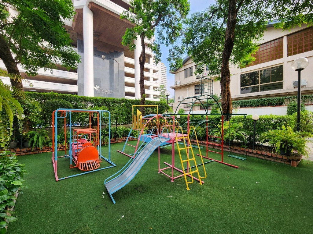 รูป Richmond Palace - Comfortable 3 Bed For Rent in Phrom Phong - BR9310CD - รูปที่ 48/52