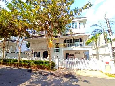 Houses for rent Soi Udomsuk (Sukhumvit 103) : Fantasia Villa 3 - Beautiful 3 Bedroom House in Bearing Area - BR8412SH