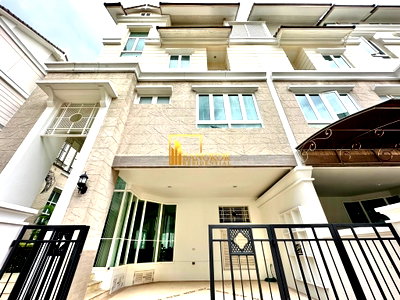 ทาวน์โฮมให้เช่า :  Ladawan Na Chaophraya - Magnificent 4 Bed Townhouse in Riverside Area - BR8932TH