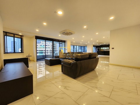 Moon Tower - Renovated 3 Bedroom Condo in Ekkamai Area - BR11181CD