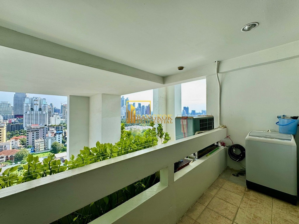 รูป Crystal Garden - Spacious 2 Bed Condo For Rent in Sukhumvit Area - BR19607CD - รูปที่ 3/31