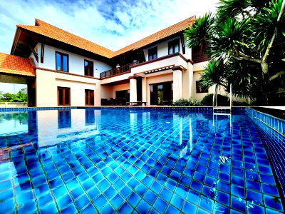 บ้านเดี่ยว สมุทรปราการ : ✨✨✨ขายด่วน! 🏚️#บ้านพักตากอากาศ สไตล์ไทยล้านนา รวมเนื้อที่ 2 ไร่ 📍  แปลงสวย นอกโครงการ พร้อมสระว่ายน้ำส่วนตัว บึงน้ำเลข8