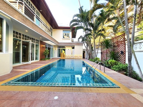 Cozy 3 Bedroom House with Pool For Rent in Sathorn - BR27507SH