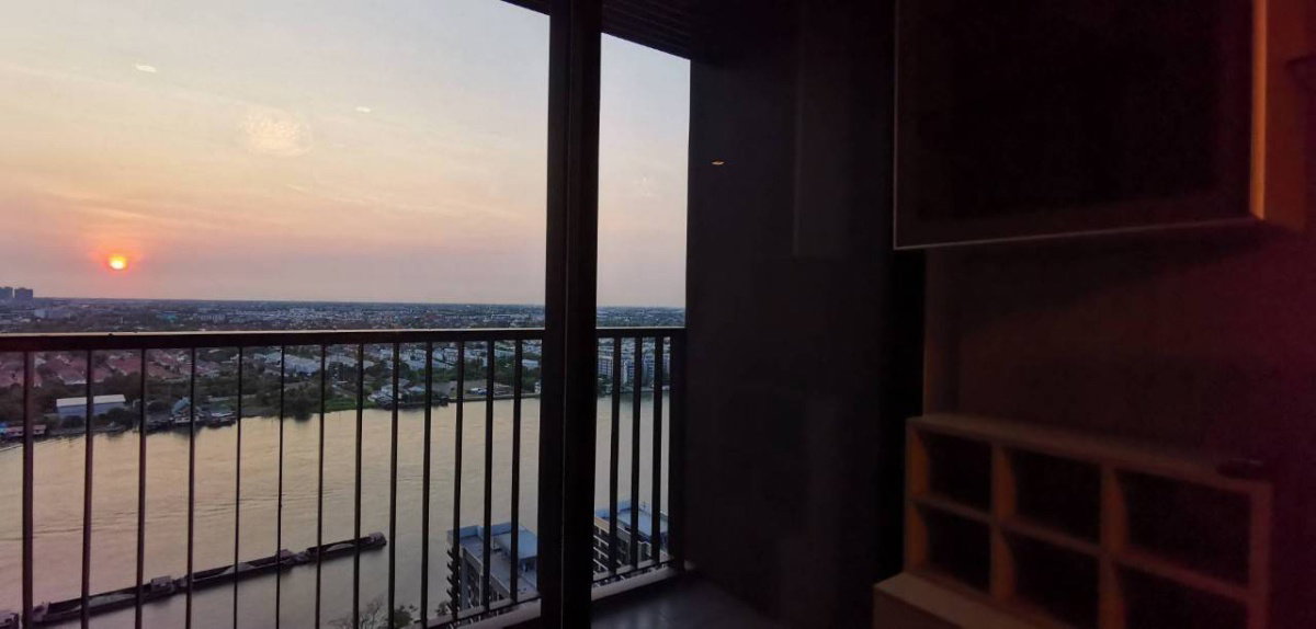 picture politan rive for rent near river 2 bed - 4/12