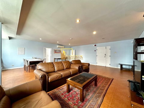 SLD Condominium - Cozy 3 Bedroom Property For Rent in Silom Area - BR11547CD