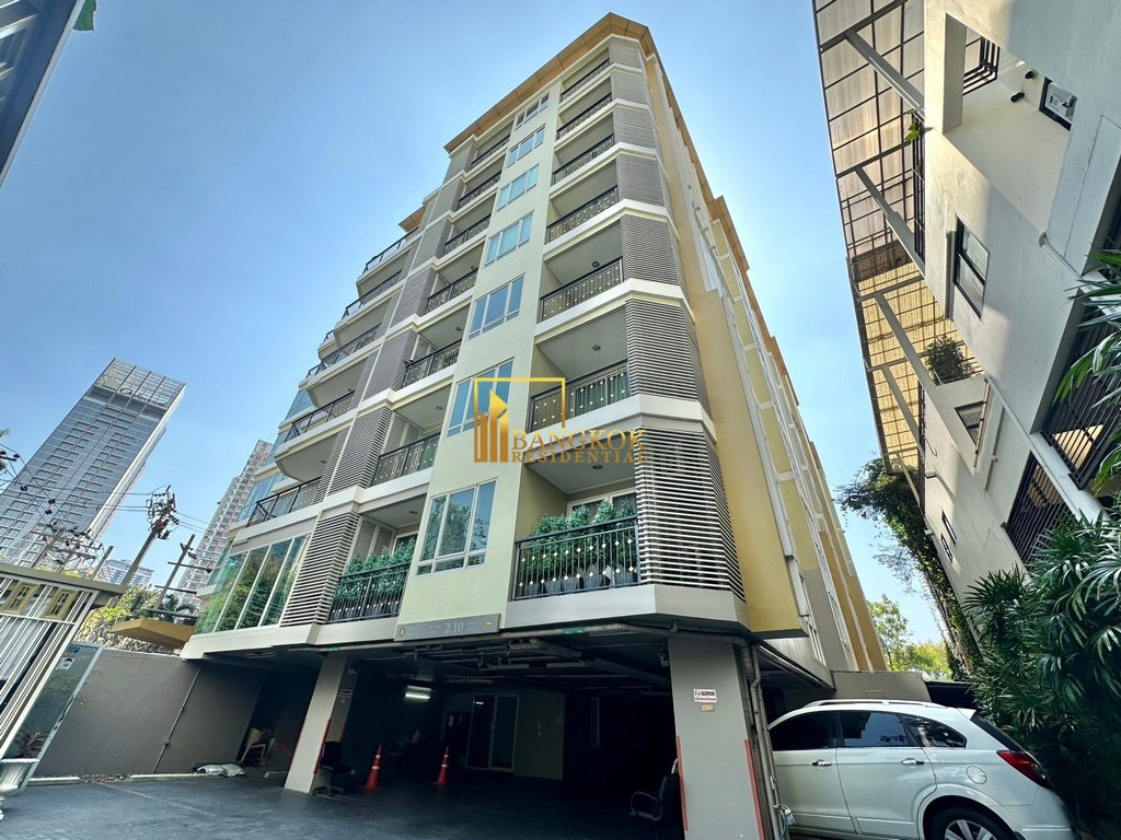 picture The Crest 24 - Incredible 3 Bed Duplex Condo in Phrom Phong Area - BR19290CD - 42/44