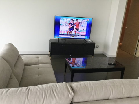 LTHC12033 –Magnolias rajdamri FOR RENT Size 108.08 sqm. 2 beds 2 baths Near BTS Chit Lom Station ONLY 120K/Month