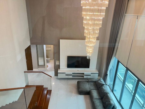 LTH11895RE – Bright Sukhumvit 24 FOR SALE Size 163 sqm. 3 beds 3 baths Near BTS Phrom Phong Station ONLY 29.9 MB
