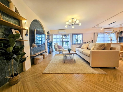 LTH12034 –Saranjai mansion FOR RENT Size 150 sqm. 2 beds 2 baths Near BTS Nana Station ONLY 70/Month