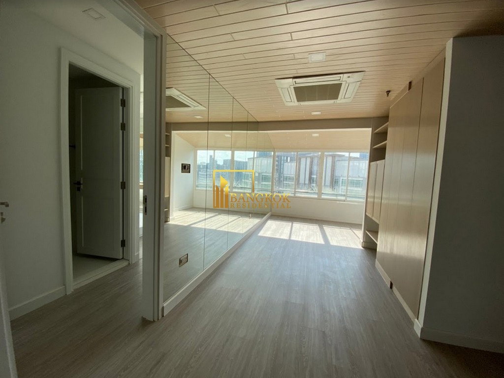 รูป Moon Tower - 6 Bedroom Triplex Penthouse in Ekkamai - BR16030CD - รูปที่ 20/42